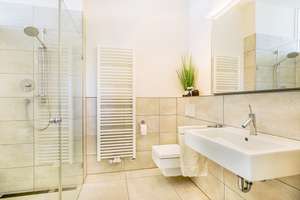 3-Zimmer Luxuswohnung! TOP Lage! Bezugsfertig möbliert mit Sauna! – Ludwig-Erhard-Allee 30, 76131 Südstadt, Karlsruhe – Vorschaubild 20