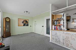 Dachgeschoss Wohnung mit Fahrstuhl und freiem Blick auf die Rennbahn in Ha-Neu! – Die vollständige Adresse der Immobilie erhältst du vom Anbieter., 6124 Südliche Neustadt, Halle (Saale) – Vorschaubild 3