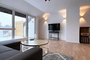 Modern, stilvolles Penthouse  mit guter Anbindung an die Münchner Innenstadt und Augsburg