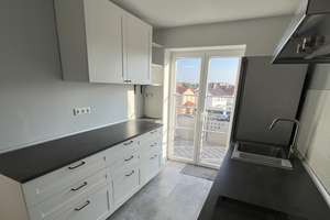 Helle, modernisierte 4-Zimmer-Dachgeschosswohnung mit Balkon und Weitblick – Königsberger Straße 7, 36039 Fulda – Vorschaubild 5