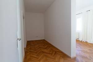 Wohnen an der Theresienstraße + Altstadt Ingolstadt + ca. 130 m² + 3 ZKB + Saniert! – Theresienstraße 14, 85049 Mitte, Ingolstadt – Vorschaubild 5