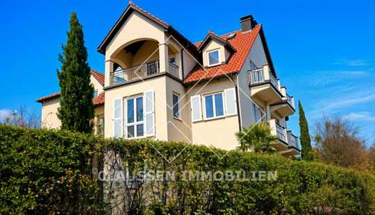 Bild von Mediterranes Wohnerlebnis mit Wellnessoase und Fernblick - Provisonsfrei für Käufer!