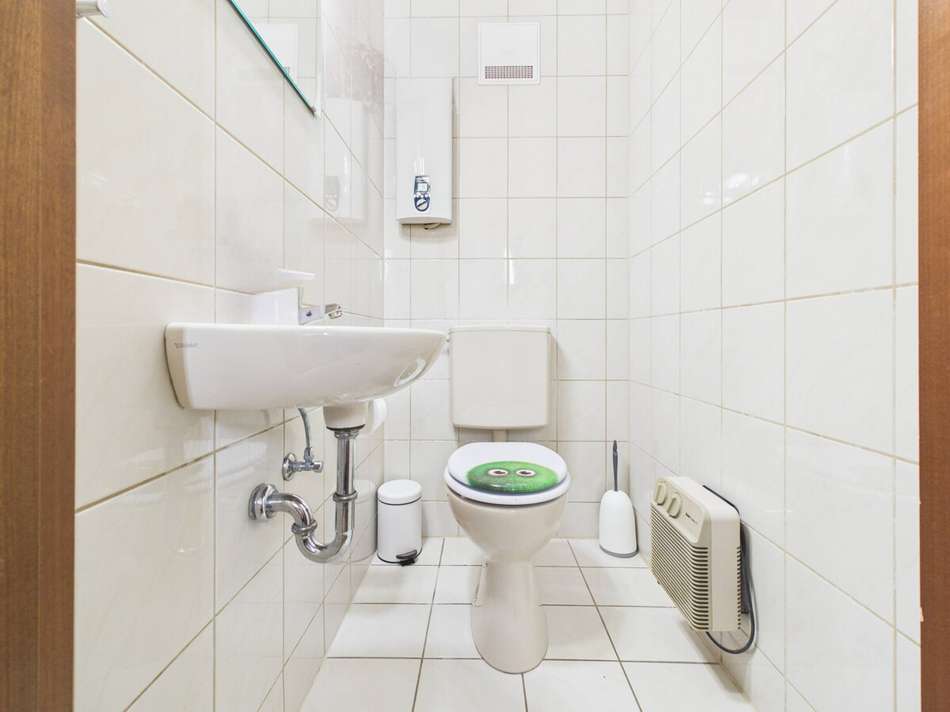 Gäste-WC OG