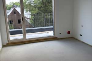 Exklusives Penthouse mit Dachterrasse, 3-Zimmern, Kühlung über FBH u. Einbauküche – Die vollständige Adresse der Immobilie erhältst du vom Anbieter., 81377 Großhadern, München – Vorschaubild 8