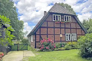 Niedersächsichsches Bauernhaus mit herrlichem Weitblick! – Heidekreis – Vorschaubild 1