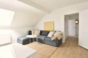 Ohligs, Nähe HBF, Altbau, DG, 63 m², 3 Zimmer, KDB, renoviert, EBK, teilmöbliert möglich. – Die vollständige Adresse der Immobilie erhältst du vom Anbieter., 42697 Ohligs/Aufderhöhe/Merscheid, Solingen – Vorschaubild 3
