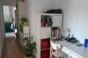 Geschmackvolle möblierte 2-Raum-DG-Wohnung in Stuttgart-West zur Zwischenmiete – Stuttgart – Vorschaubild 3