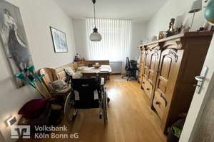 Dreiparteienhaus mit Garage und schönem Garten in Bergisch-Gladbach Heidkamp – Die vollständige Adresse der Immobilie erhältst du vom Anbieter., 51469 Heidkamp, Bergisch Gladbach – Vorschaubild 7