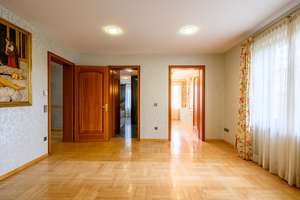 Exklusive Villa in Bestlage – angrenzend an das Naturschutzgebiet – Die vollständige Adresse der Immobilie erhältst du vom Anbieter., 70499 Weilimdorf (Ortsteil), Stuttgart – Vorschaubild 23