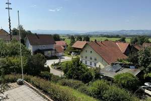 Das Allgäu vor den Augen - Großzügiges Zweifamilienhaus mit tollem Panoramablick – Die vollständige Adresse der Immobilie erhältst du vom Anbieter., 87463 Dietmannsried – Vorschaubild 1