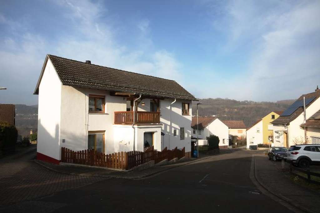 Immobilie in Buborn - Grundbuch schlägt Sparbuch - klein aber mein! - Bild 0