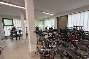 Ihr Blick in Grün und auf den Garchinger Mühlbach - zentrums- wie naturnah in Schwabing-Freimann – Die vollständige Adresse der Immobilie erhältst du vom Anbieter., 80939 Obere Isarau, München – Vorschaubild 32