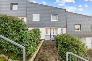 Traumhaft und kernsaniert in Bestlage - 
Reihenmittelhaus mit Terrasse
in 79541 Lörrach – Die vollständige Adresse der Immobilie erhältst du vom Anbieter., 79541 Lörrach – Vorschaubild 1