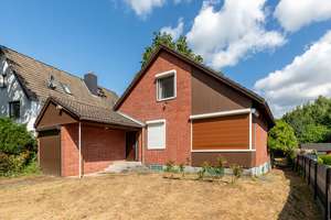 Großzügiges Einfamilienhaus mit großem Grundstück in bester Lage von Hamburg-Jenfeld – Die vollständige Adresse der Immobilie erhältst du vom Anbieter., 22043 Jenfeld, Hamburg – Vorschaubild 24