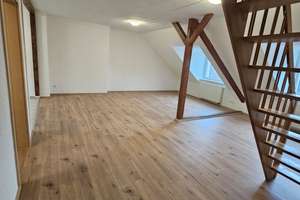 Frisch renovierte & großzügige 2-Zimmer-Dachgeschosswohnung mit großen Spitzboden – Gottliebstraße 85, 47166 Alt-Hamborn, Duisburg – Vorschaubild 2