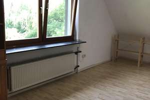 Freistehendes Einfamilienhaus mit Photovoltaikanlage auf sonnigem Grundstück in Berlin-Wittenau – Die vollständige Adresse der Immobilie erhältst du vom Anbieter., 13403 Wittenau, Berlin – Vorschaubild 16