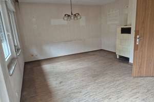 Raum für Ihre Wohnträume: Reihenmittelhaus am Georgenberg in Reutlingen! – Die vollständige Adresse der Immobilie erhältst du vom Anbieter., 72762 Reutlingen-Mitte, Reutlingen – Vorschaubild 9