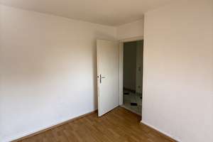 TOP 2,5-Zimmer-Dachgeschosswohnung in Duisburg Untermeiderich – Die vollständige Adresse der Immobilie erhältst du vom Anbieter., 47137 Untermeiderich, Duisburg – Vorschaubild 6