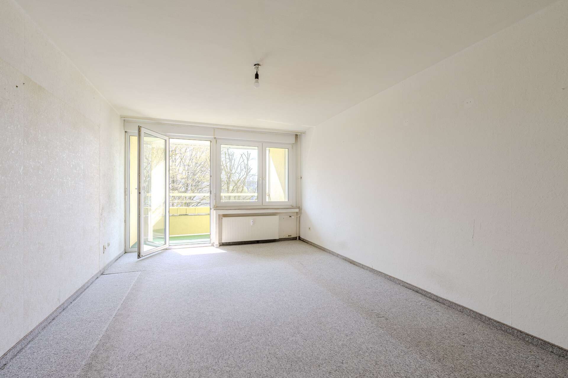 Handwerker aufgepasst: Großzügige 4,5 Zimmer in Eglosheim, Ludwigsburg Kreis – Bild 1