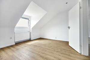 Gehoben modernisierte Wohnung mit 2x Balkonen und Wohnküche – Die vollständige Adresse der Immobilie erhältst du vom Anbieter., 42651 Solingen-Mitte, Solingen – Vorschaubild 12