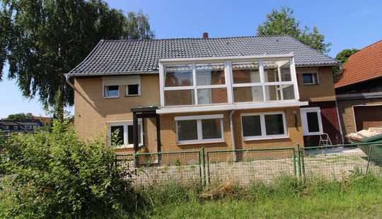 Bild von Teilsanierte und Sanierte Doppelahaushälften Garage, Wintergarten und Scheunenanteil