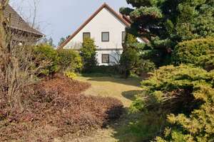 Charmantes, ruh. EFH: 156 m² Wfl., / 626 m² Grundstück: Keller, Sauna, Garage - L´rade - Stadtrand – Die vollständige Adresse der Immobilie erhältst du vom Anbieter., 12309 Lichtenrade, Berlin – Vorschaubild 6