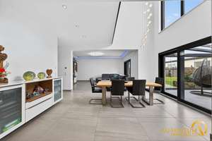 Exklusives Wohnen auf höchstem Niveau, modernes Traumhaus mit Pool, Whirlpool und Design-Ausstattung – Die vollständige Adresse der Immobilie erhältst du vom Anbieter., 84097 Herrngiersdorf – Vorschaubild 7