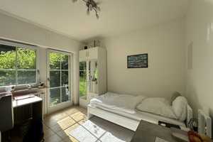 Ansprechendes Studentenapartment mit TG Stellplatz – Universitätsstraße 114, 93053 Regensburg – Vorschaubild 4