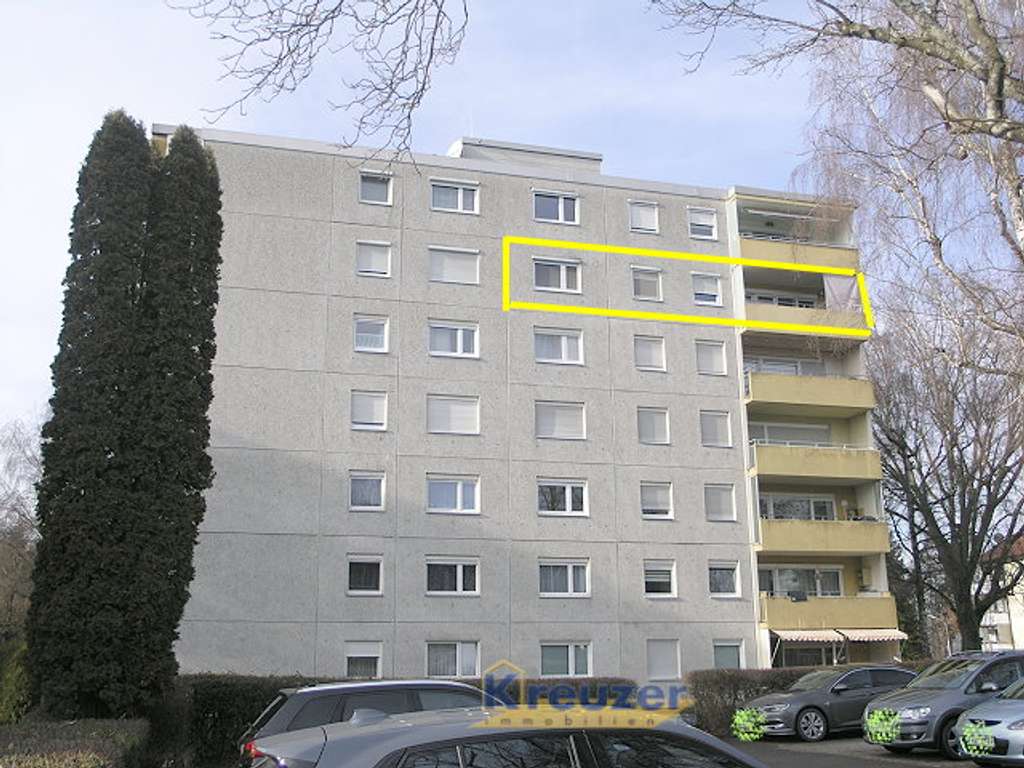 Immobilie in Baienfurt - Modernisiert * Gepflegt * Kurzfristig beziehbar - Tolle 4-Zimmerwohnung im 5. OG mit Aufzug !    - Bild 0
