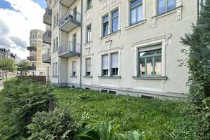 Praktisch geschnittene 2-Zimmer-Wohnung mit Einbauküche und Bad – gut vermietet in attraktiver Sc – Die vollständige Adresse der Immobilie erhältst du vom Anbieter., 9113 Schloßchemnitz, Chemnitz – Vorschaubild 2