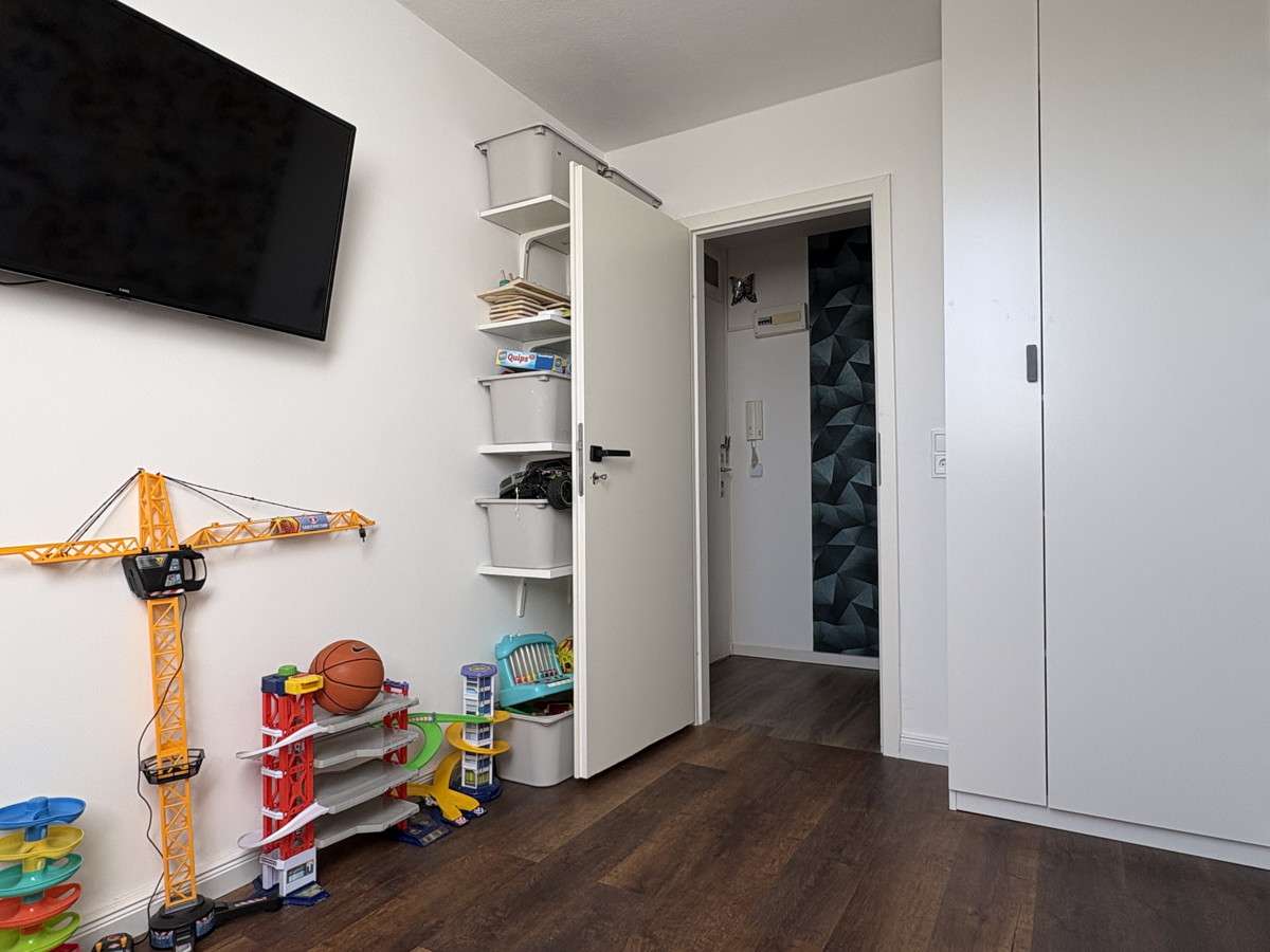 Immobilie in Bad Nenndorf - KARSTEN IMMOBILIEN ermöglicht Ihnen: Moderne DG-Wohnung mit großem Balkon und Top-Ausstattung - Bild 8