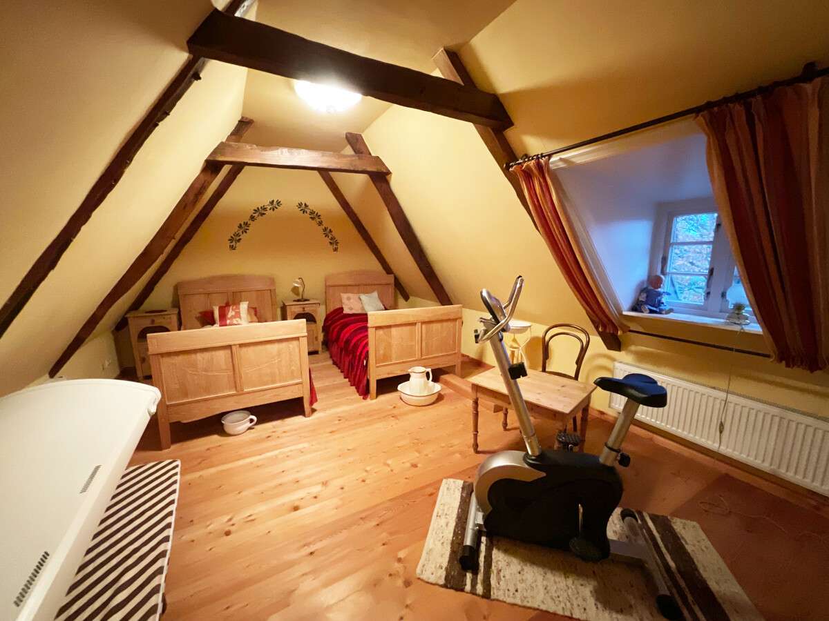 Immobilie in Risum-Lindholm - Reetdachkate mit historischem Flair & Gartenidylle vereint - Bild 17