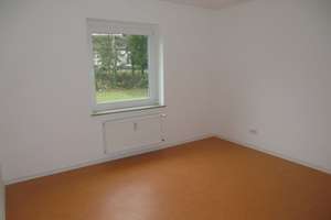4 Zimmer Erdgeschosswohnung mit Einbauküche und Keller in Wetzlar