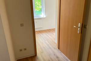 Ruhige 2-Raum-Wohnung mit Balkon im Grünen/für die Generation 50plus – Ziustr. 28, 4349 Thekla, Leipzig – Vorschaubild 2