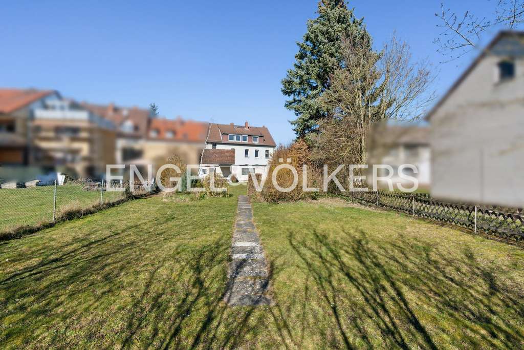 Immobilie in Schöningen - KAPITALANLAGE MIT POTENZIAL - HISTORISCHES MEHRFAMILIENHAUS IN ZENTRALER LAGE VON HELMSTEDT - Bild 2