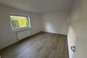 Provisionsfrei! Renoviert! 4-Zimmer-Wohnung mit Garten und Stellplatz! – 33739 Jöllenbeck, Bielefeld – Vorschaubild 11