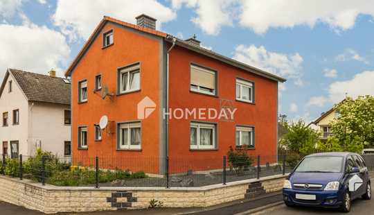 Bild von Attraktives MFH mit Garten und 3 Stellplätzen in ruhiger Wohngegend