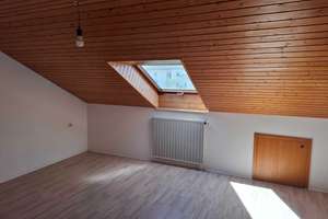 Großzügiges 1-2-Familienhaus mit Wintergarten und Garage in toller Lage von Karlsruhe-Grötzingen! – Die vollständige Adresse der Immobilie erhältst du vom Anbieter., 76229 Grötzingen, Karlsruhe – Vorschaubild 11