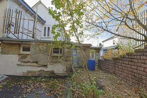 HTI |  Küss-mich-wach-Haus mit verwunschenem Garten in Schmitten - Käuferprovisionsfrei - – Die vollständige Adresse der Immobilie erhältst du vom Anbieter., 61389 Schmitten – Vorschaubild 13