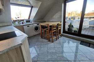 Ansprechende 2,5-Zimmer-DG-Wohnung mit Dachterrasse und Einbauküche in Henstedt-Ulzburg – Die vollständige Adresse der Immobilie erhältst du vom Anbieter., 24558 Henstedt-Ulzburg – Vorschaubild 4