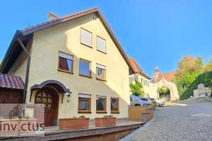 Ein Haus neben einem Schloß mit Platz, Garten und Hof. Lassen Sie Ihre Träume wahr werden. – Heilbronn (Kreis) – Vorschaubild 1