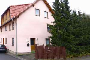 Zwangsversteigerung: Wohnhaus mit Potenzial in Rhönblick – Die vollständige Adresse der Immobilie erhältst du vom Anbieter., 98617 Rhönblick – Vorschaubild 2