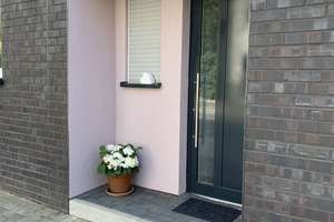 Hochwertiges Einfamilienhaus mit 136 m² zum 01.05.2026 zu vermieten – Kölner Straße 619, 47807 Fischeln, Krefeld – Vorschaubild 1