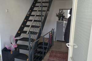 Einfamilienhaus mit Einliegerwohnung, Garten & Garage in Nufringen – ideal für Familien – Die vollständige Adresse der Immobilie erhältst du vom Anbieter., 71154 Nufringen – Vorschaubild 2