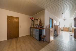 Hochwertiges Zweifamilienhaus mit großem Grundstück in Hatten – Die vollständige Adresse der Immobilie erhältst du vom Anbieter., 26209 Hatten – Vorschaubild 24