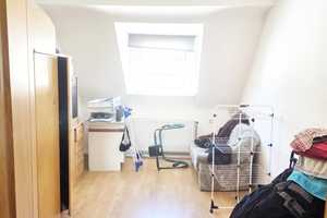 *Gemütliche 3-Zimmer Dachgeschosswohnung im Gerichtsviertel mit Gartennutzung zu verkaufen* – Schillstr. 4, 58097 Hagen – Vorschaubild 4