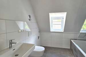 7536 - Durlacher Altstadt! 4-Zimmerwohnung mit Tageslichtbad zu vermieten! – Die vollständige Adresse der Immobilie erhältst du vom Anbieter., 76227 Durlach, Karlsruhe – Vorschaubild 6