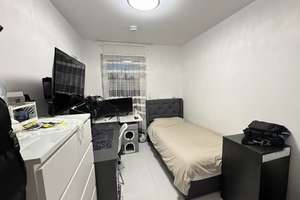 Gepflegte 4-Zimmer Wohnung in beliebter Lage von Augsburg-Pfersee – Die vollständige Adresse der Immobilie erhältst du vom Anbieter., 86157 Pfersee-Süd, Augsburg – Vorschaubild 9