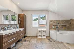 Einfamilienhaus mit Garten und Pool – Die vollständige Adresse der Immobilie erhältst du vom Anbieter., 79688 Hausen im Wiesental – Vorschaubild 12