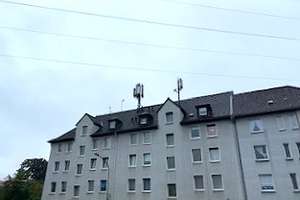 Neu gemacht. Neu verliebt. / Newly renovated. Easy to fall in love with.